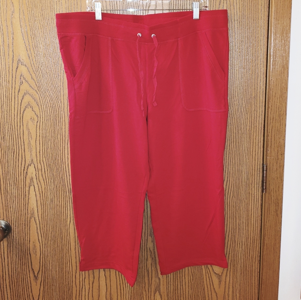 Red cropped louge pants